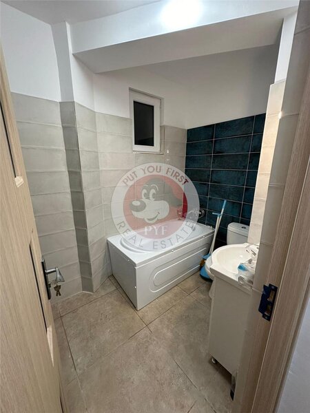 Militari Residence | Rosu | studio| 46mp | B11187