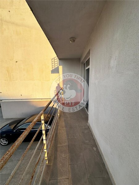 Militari Residence | Rosu | studio| 46mp | B11187
